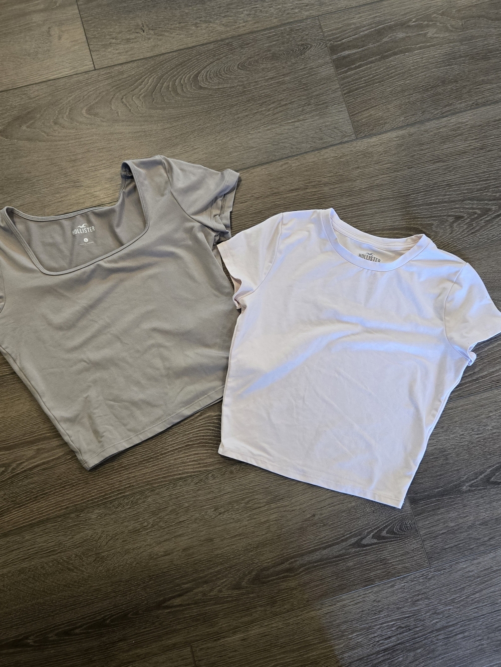 Hollister Womens' Short Sleeve Scoop & Crew Neck Crop Tees - Gray & White